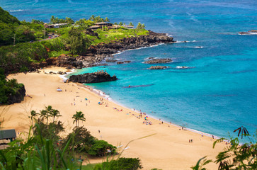 Beautiful Waimea bay Oahu Hawaii - obrazy, fototapety, plakaty