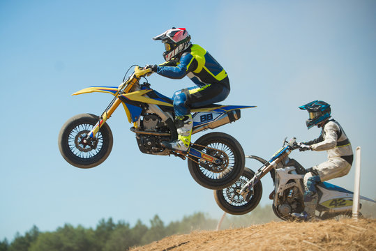 Supermoto skok motocross