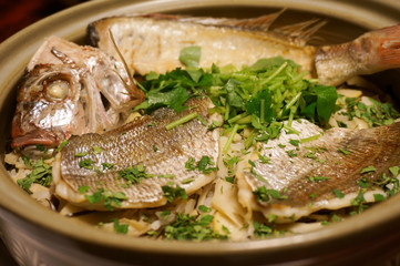 鯛が一匹入った豪勢な鯛めし