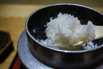 ひとり用の釜で炊いたご飯