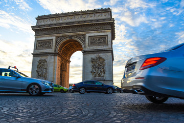 arch the triomphe in paris