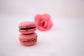 Starwberry flavoured Macaroons with pink paper flower