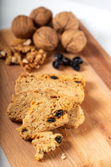 Crispy cookies with raisins