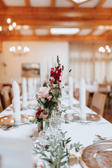 Tischdeko Hochzeit Eukalyptus  grün und weiß