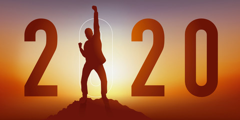 Carte de voeux 2020 montrant un homme satisfait en levant le poing en signe de la victoire après avoir atteint son objectif en arrivant au sommet d’une montagne.