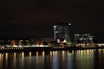 Fototapeta na wymiar Rhein river bank in the night
