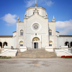 Fototapeta premium Milan, Italy - Famedio Chapel at Milan Monumental Cemetery