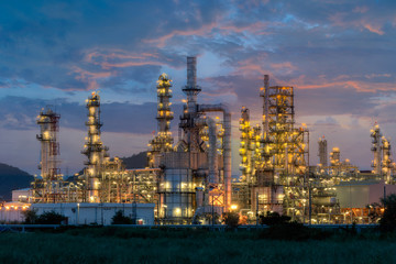 Plakat Landscape of Oil and Gas Refinery Manufacturing Plant., Petrochemical or Chemical Distillation Process Buildings., Factory of Power and Energy Industrial at Twilight Sunset., Engineering Petroleum.
