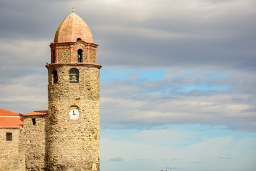 Coliure, France :  2019 Octobre 05 : Beautiful autumn day in the tourist city of Colliure in...