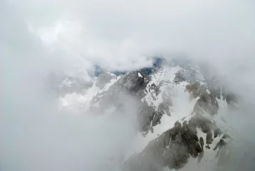Fotobehang Shishapangma de snelle wolken in de hoge bergen