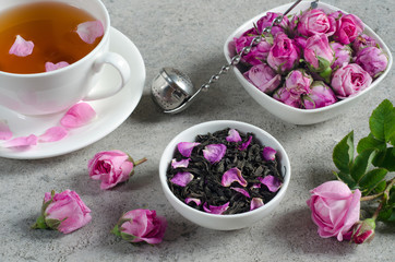 Tea with rose petals.