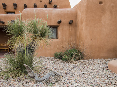 Pueblo Style Home Exterior. Adobe Style Building Exterior In The American Southwest Desert