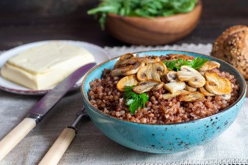 buckwheat porridge with sauteed mushrooms 