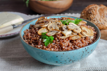 buckwheat porridge with sauteed mushrooms 