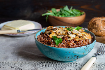 buckwheat porridge with sauteed mushrooms 