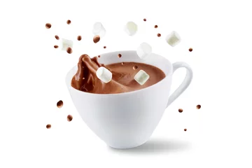 Foto op Plexiglas Donkere warme chocolademelk op een witte geïsoleerde achtergrond © nata_vkusidey