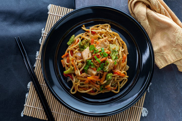 Chinese Chicken Chow Mein