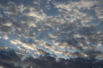 Cielo e nuvole in autunno