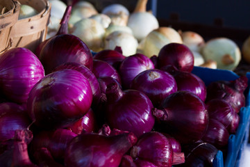 Red onions and white onions