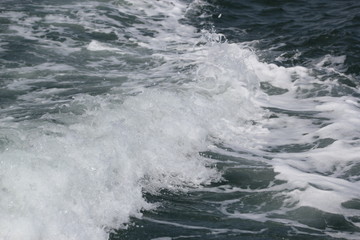 Fototapeta na wymiar Boat wave I