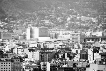 Fototapeta na wymiar Vistas de Barcelona en blanco y negro