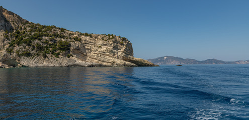 Fototapeta na wymiar rock cliffs on zakynthos