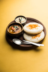 Thatte or Taste Idli also known as Plate Idly is a Popular south Indian Food, served with sambar and chutney. 