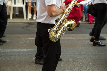 Man playing the saxophone