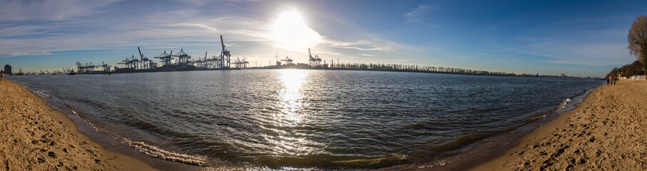 Fototapeta premium Hamburg Elbufer Panorama