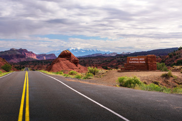 Fototapeta na wymiar Entrance sign of Capitol Reef National park, Utah