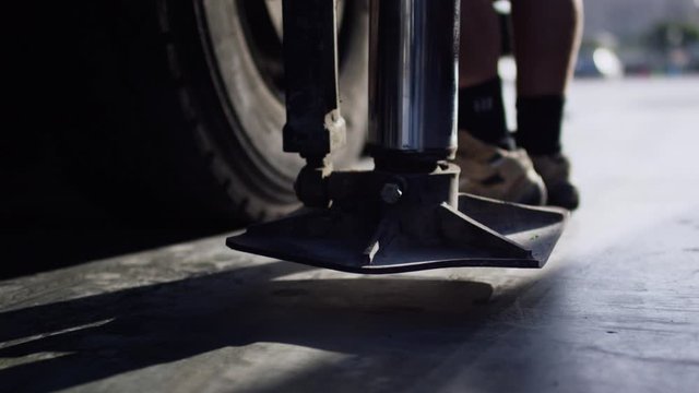 LKW Stuetze Nahaufnahme - Truck support close