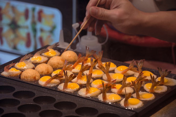 roast shrimps with quail eggs,street snacks
