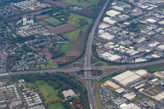 Autobahnkreuz K&ouml;ln-West aus der Vogelperspektive