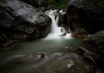Fototapeta premium Waterfall seen on the way to lachun,Sikkim,India