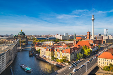 Fototapeta na wymiar Berlin skyline panorama
