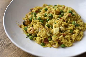 single dish, typical Spanish paella