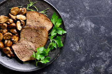 Slow cooked beef with mushrooms