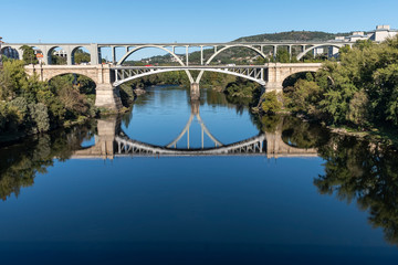 Rio Miño a su paso por la ciudad de Ourense, Galicia. España.
