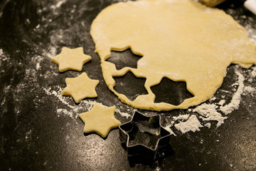 Weihnachtskekse backen, Christmas cookies baking