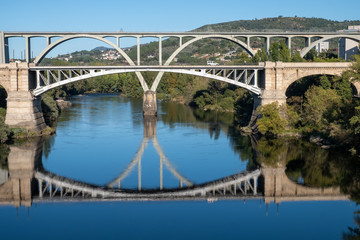 Puentes sobre el rio Miño en Ourense, Galicia. España.