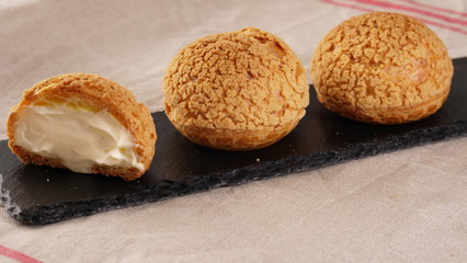 シュークリーム