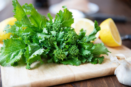 Fresh Broccoli Rabe