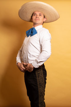 Hombre Mexicano charro Joven orgulloso Stock Photo | Adobe Stock