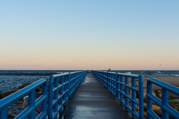 Fototapeta premium Walkway at sunrise