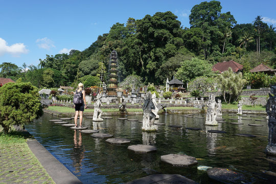 Karangasem Bilder Durchsuchen 1,951 Archivfotos, und