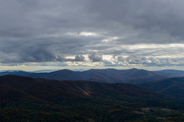 Fototapeta na wymiar Bieszczady panorama z połoniny Wetlińskiej