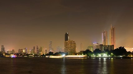 Fototapeta na wymiar Bangkok city scape at nighttime