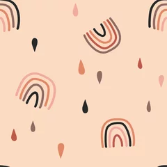 Tapeten Abstrakte Regenbögen handgezeichnetes nahtloses Muster. Bunte ungleichmäßige geometrische Formen kritzeln Zeichnung. Regen lässt Hintergrund fallen. Geschlechtsneutraler Kinderzimmerhintergrund. Dekorationstextilien, Tapeten, Geschenkpapier © AngellozOlga