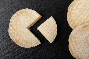 french goat's milk cheese called cabecou