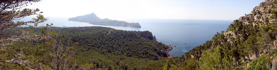 Fototapeta na wymiar Sa dragonera Island, Mallorca, Spain
